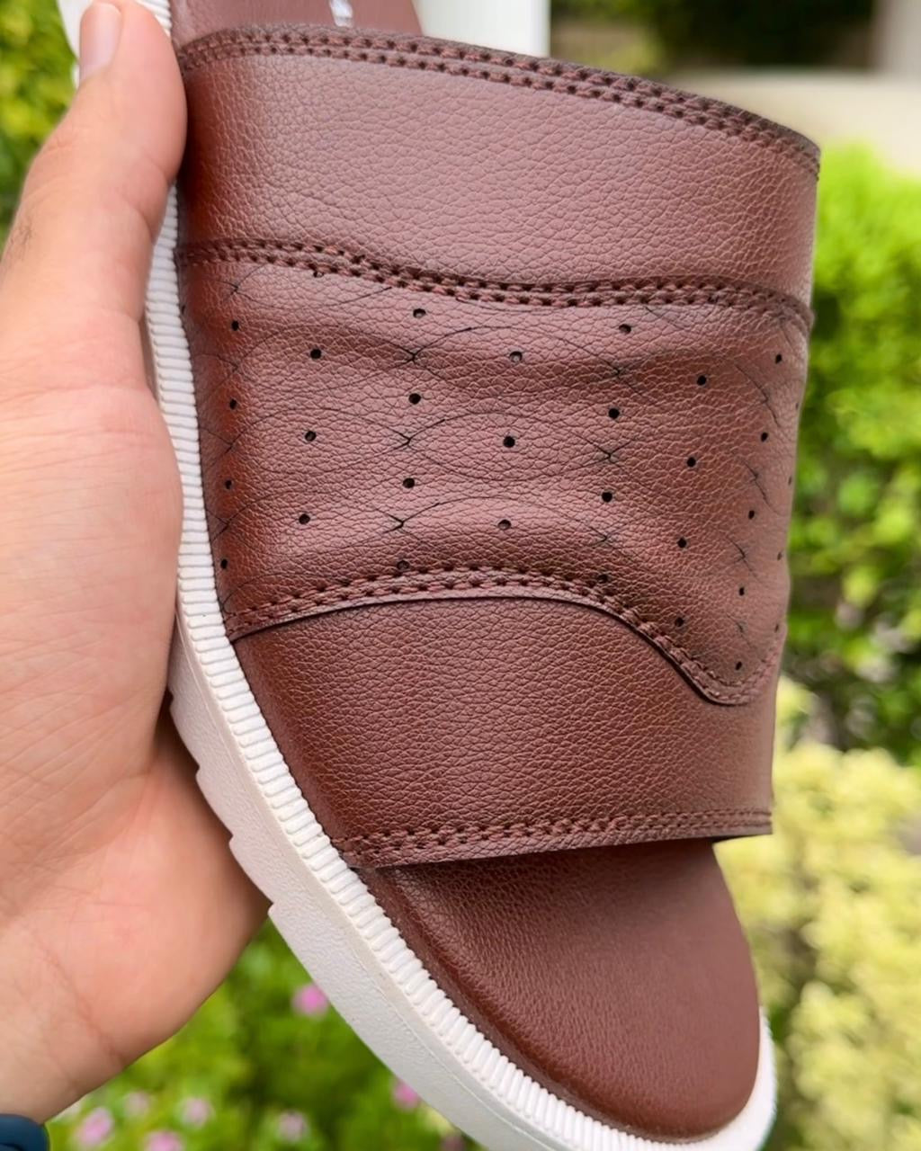 SQ-201 Vintage Brown Slide