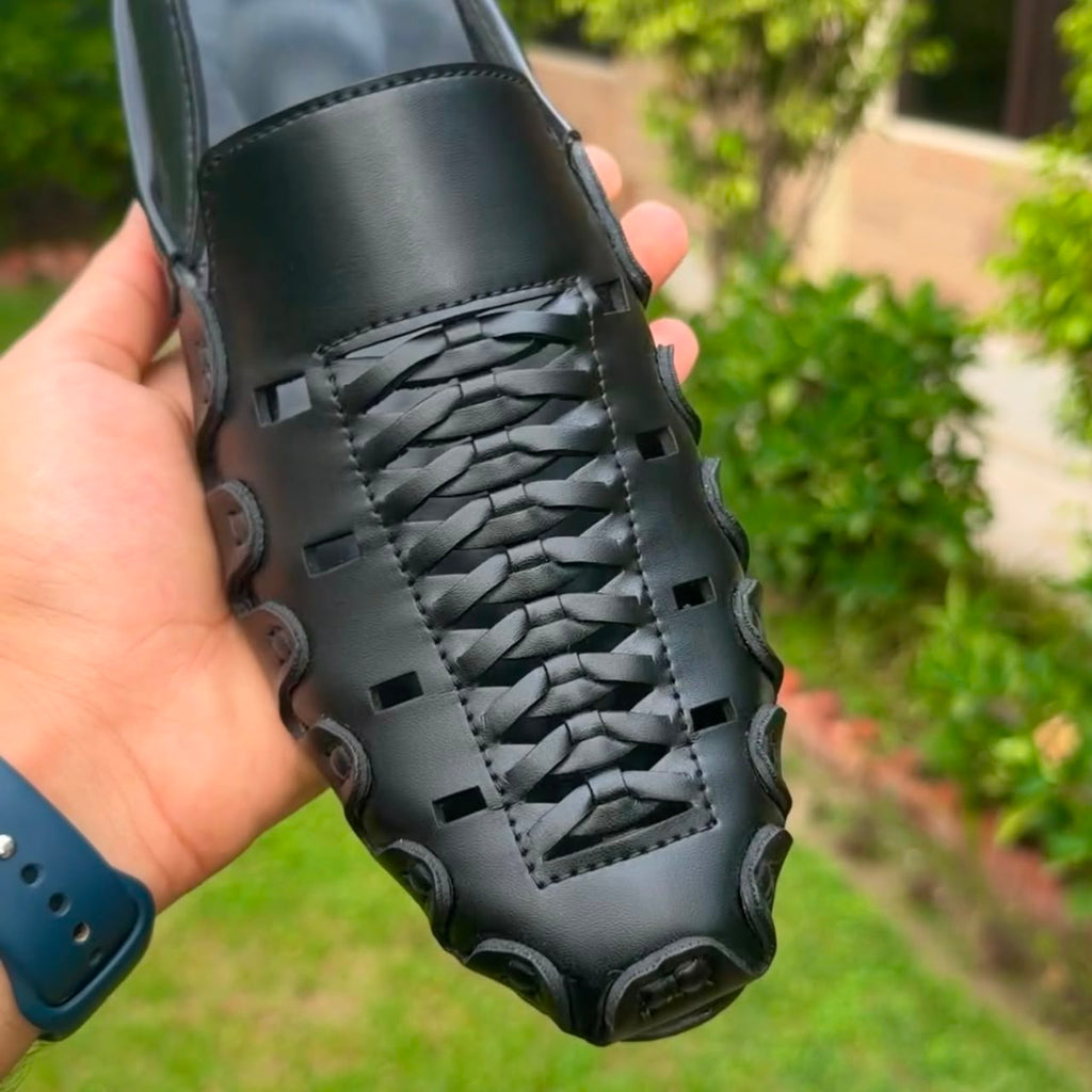 SQ-211 | Black Medicated Sandle